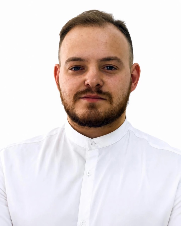 Дмитрий Сизов